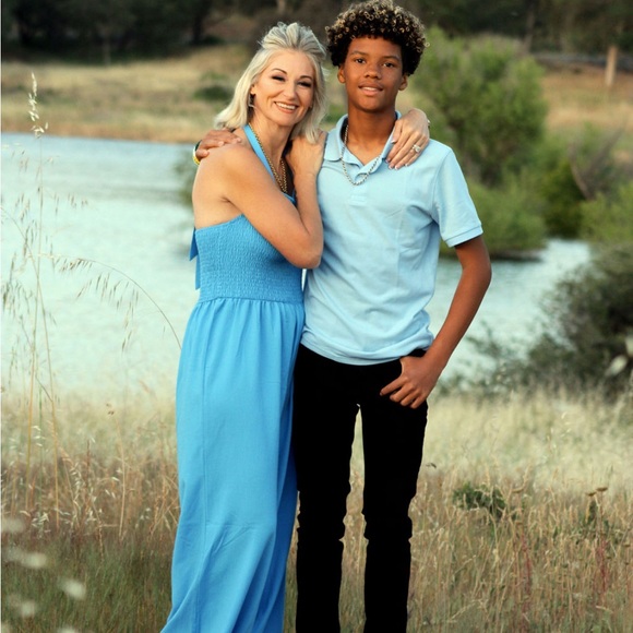 Welcome to my closet! - Picture 3 of 15